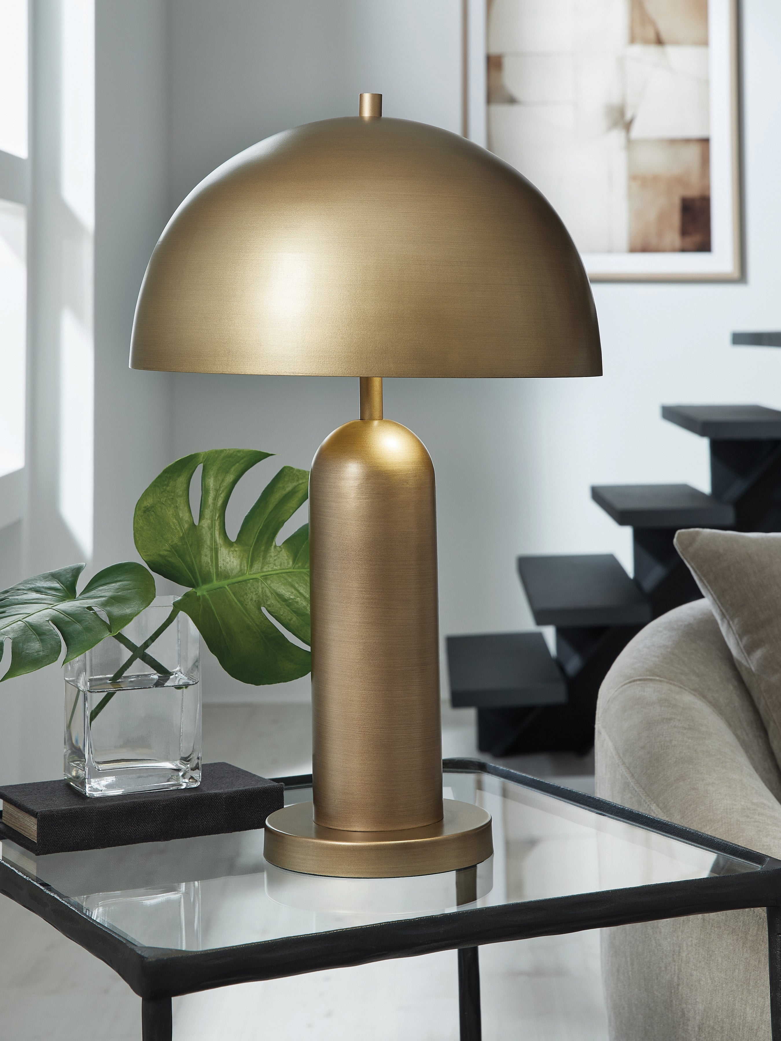 Best Deals Furniture - Ashley Furniture - Wendfield Table Lamp - Metal Table Lamp (1/CN) / Antique Gold Finish - L208514