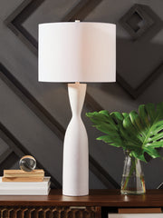 Best Deals Furniture - Ashley Furniture - Davinford Table Lamp - Poly Table Lamp (1/CN) - L236004