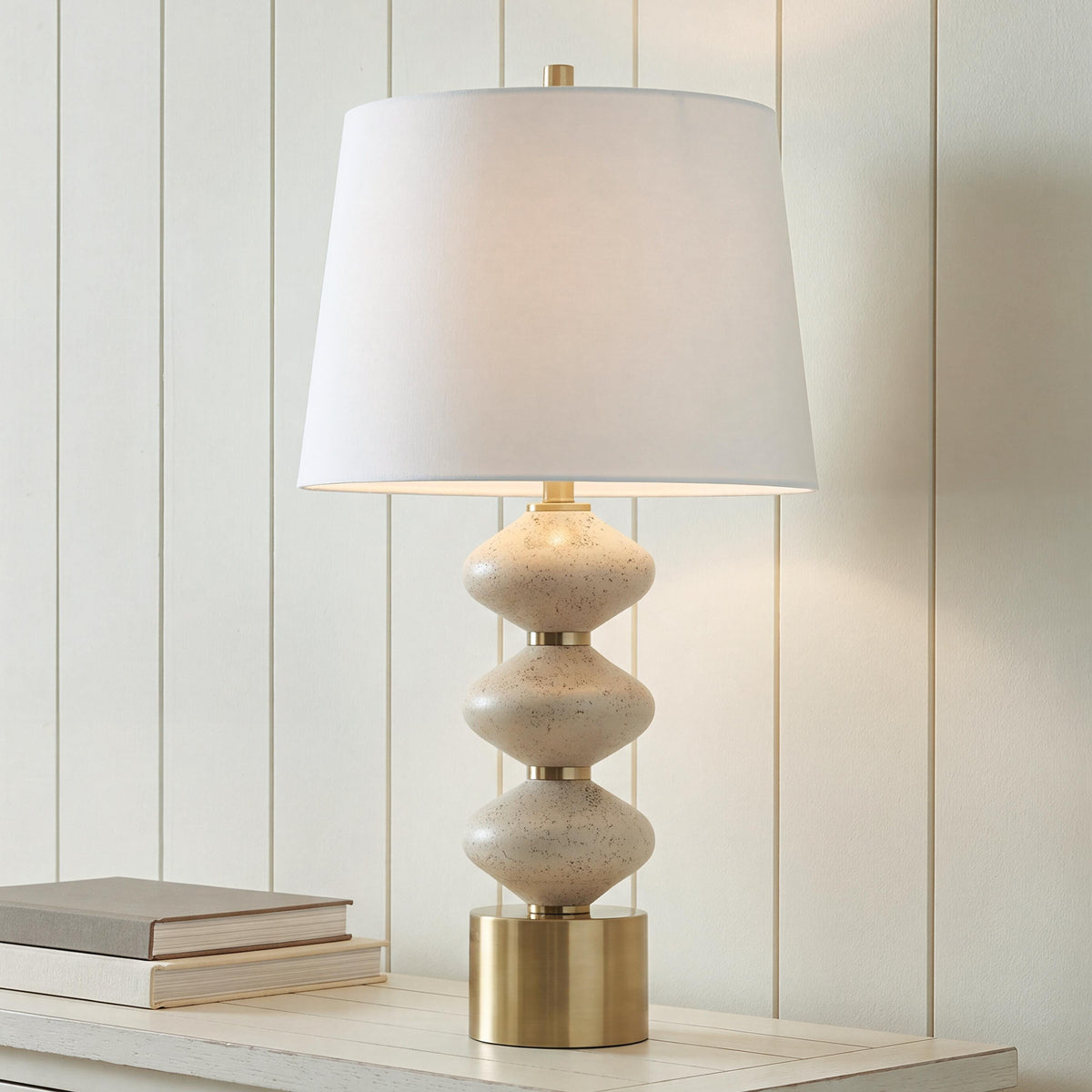 Best Deals Furniture - Ashley Furniture - Wardthrone Table Lamp - Poly Table Lamp (1/CN) - L236124