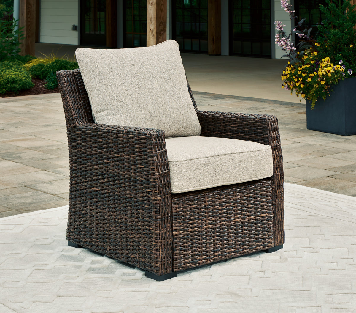 Best Deals Furniture - Ashley Furniture - Brook Ranch Outdoor Lounge Chair with Cushion - Lounge Chair w/Cushion (1/CN) / Brown - P465-820