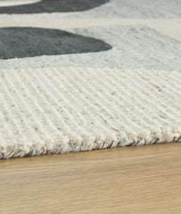Edrickhill 5' x 7' Rug