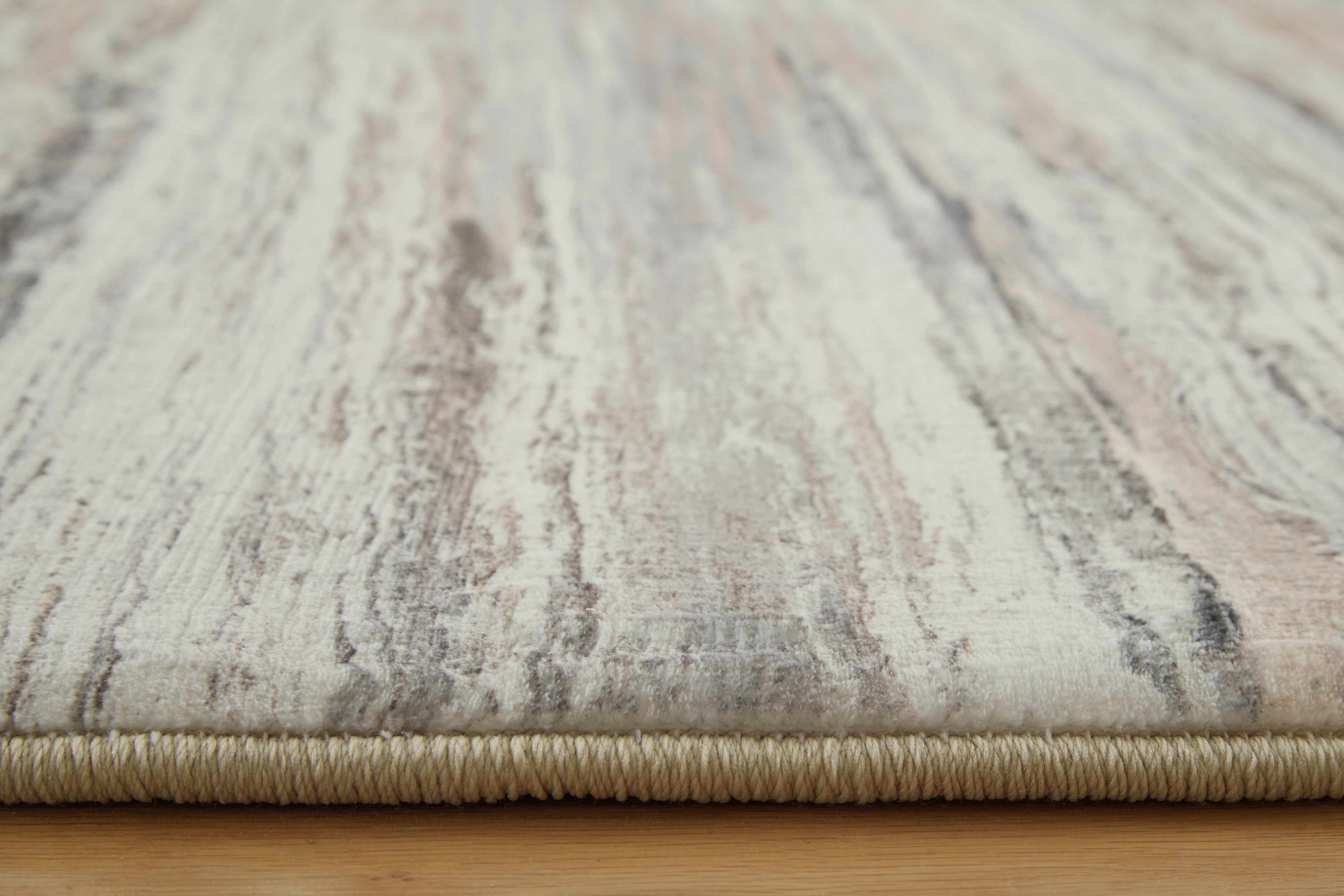 Nace 5' x 7' Area Rug