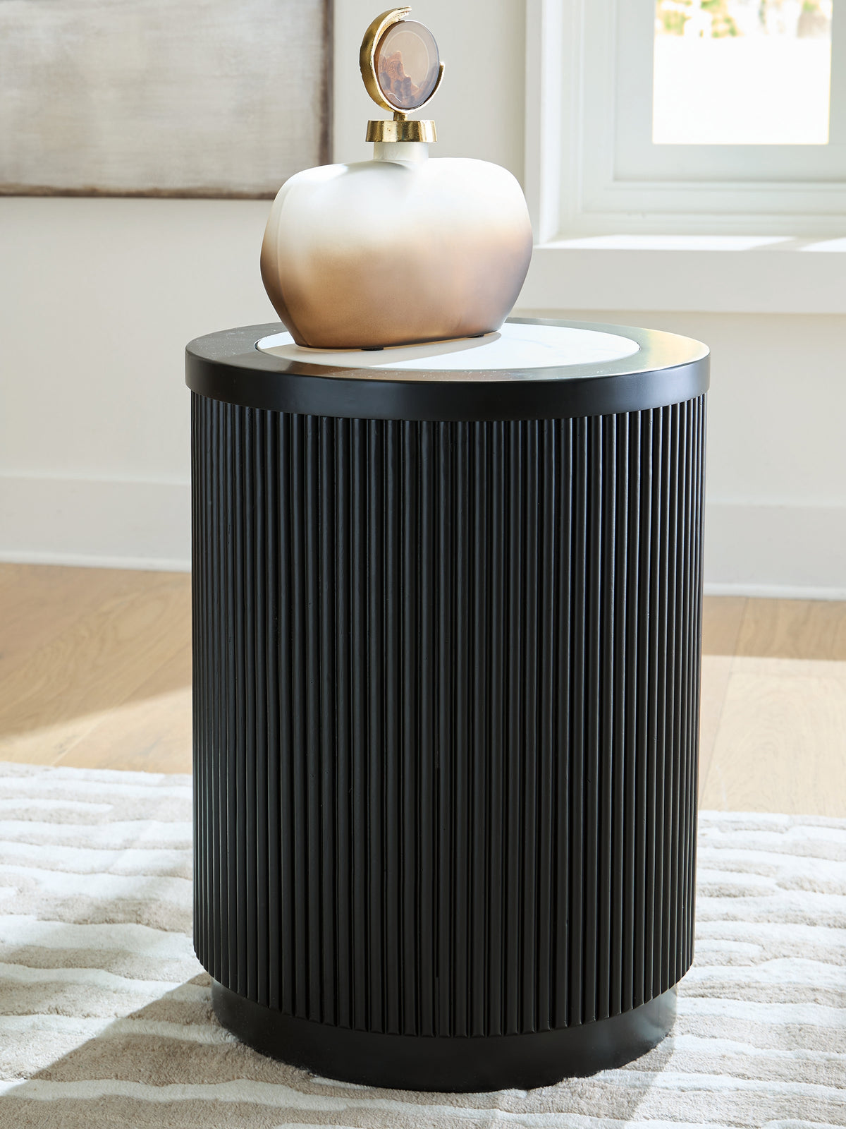 Best Deals Furniture - Ashley Furniture - Grayman End Table - Round End Table - T650-6
