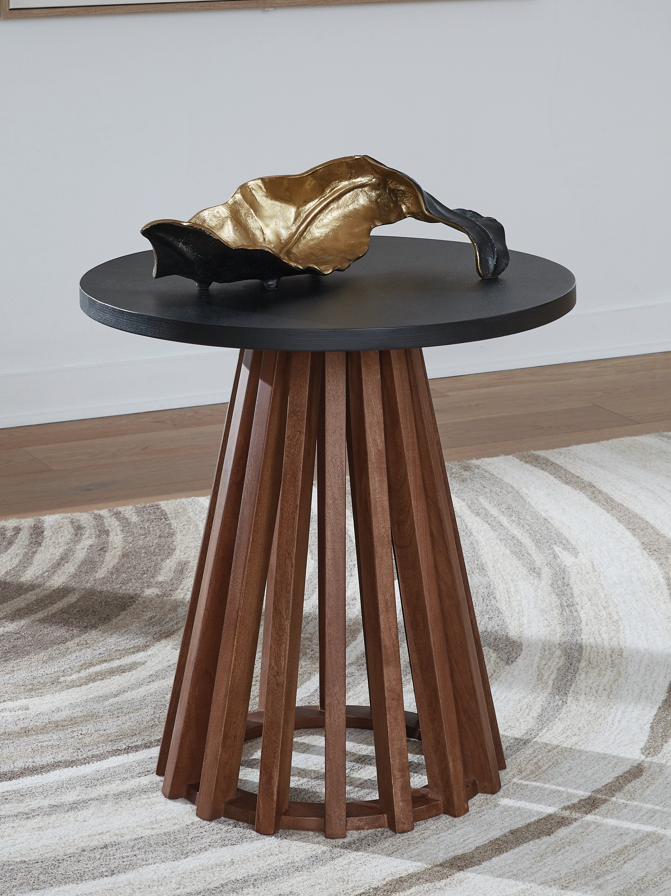 Best Deals Furniture - Ashley Furniture - Kallari End Table - Round End Table / Warm Brown/Black - T737-6